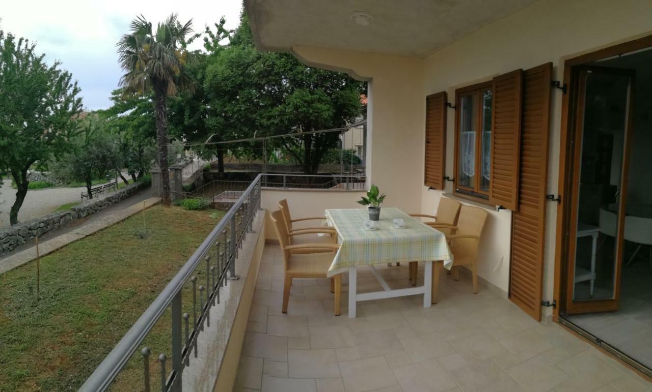 Simonetti Apartments Malinska Exterior foto